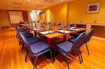 מלון The Minster 3*