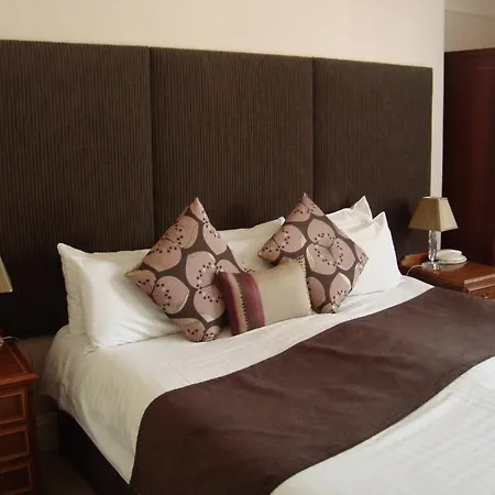 The Minster 3*