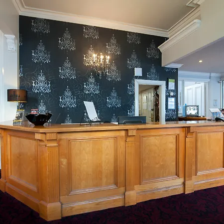 Hotel The Minster 3*
