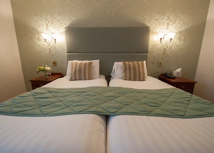 大教堂酒店 3* 约克